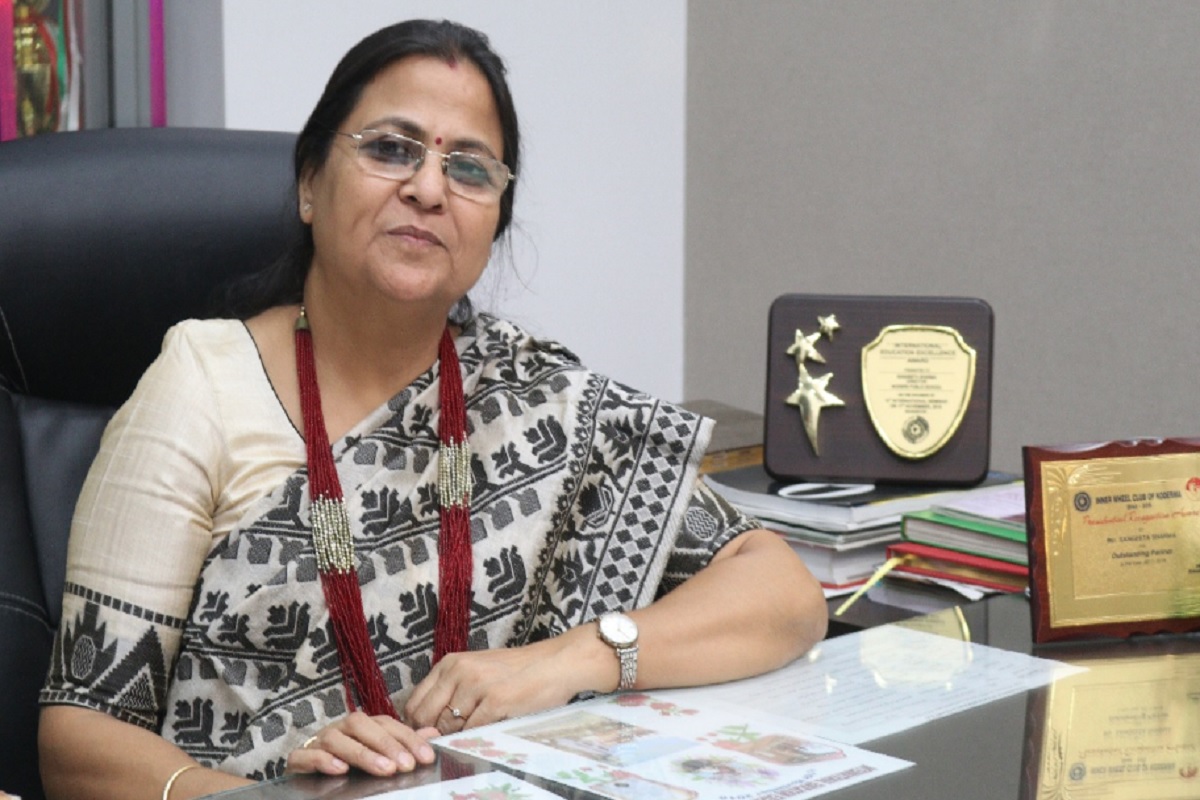 कोडरमा : घूंघट में रहने की थी मजबूरी, आज मिसाल बनी संगीता