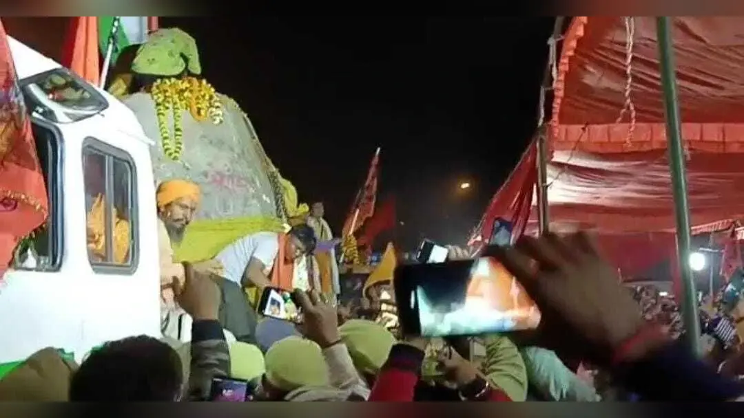 Ayodhya: नेपाल से आ रही शालिग्राम शिलाएं पहुंची कुशीनगर, भव्य स्वागत, गोरखपुर से कल अयोध्या के लिए होंगी रवाना