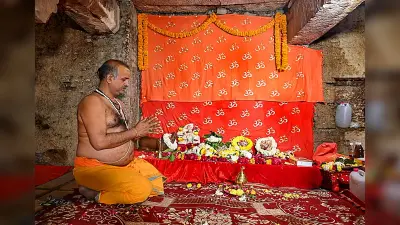 Gyanvapi : व्यासजी के तहखाने का एक लाख श्रद्धालुओं ने किया दर्शन, मसाजिद कमेटी की याचिका पर कल होगी सुनवाई