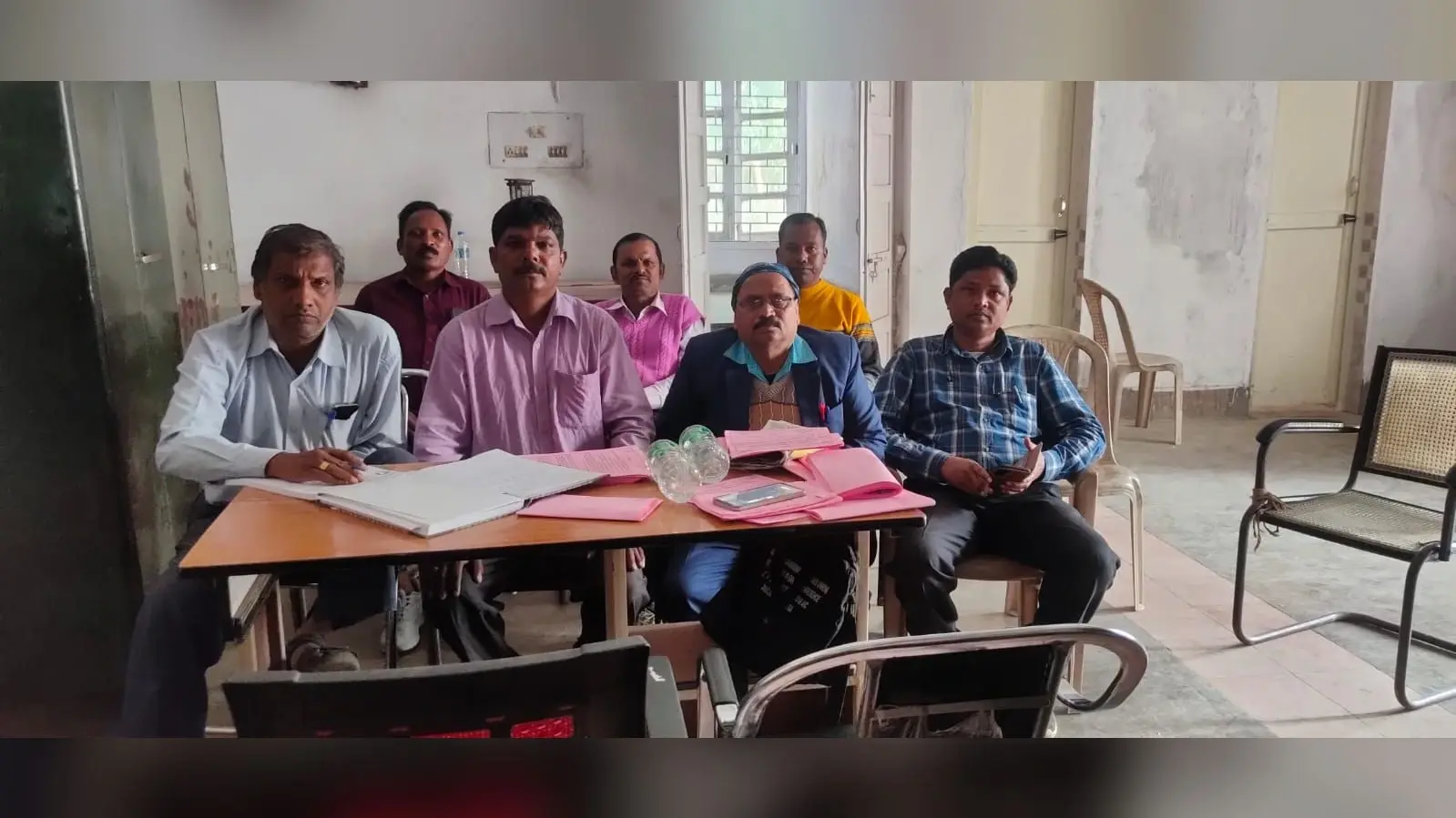गुमला : ग्रामीण डाक सेवकों की अनिश्चितकालीन हड़ताल 12 से