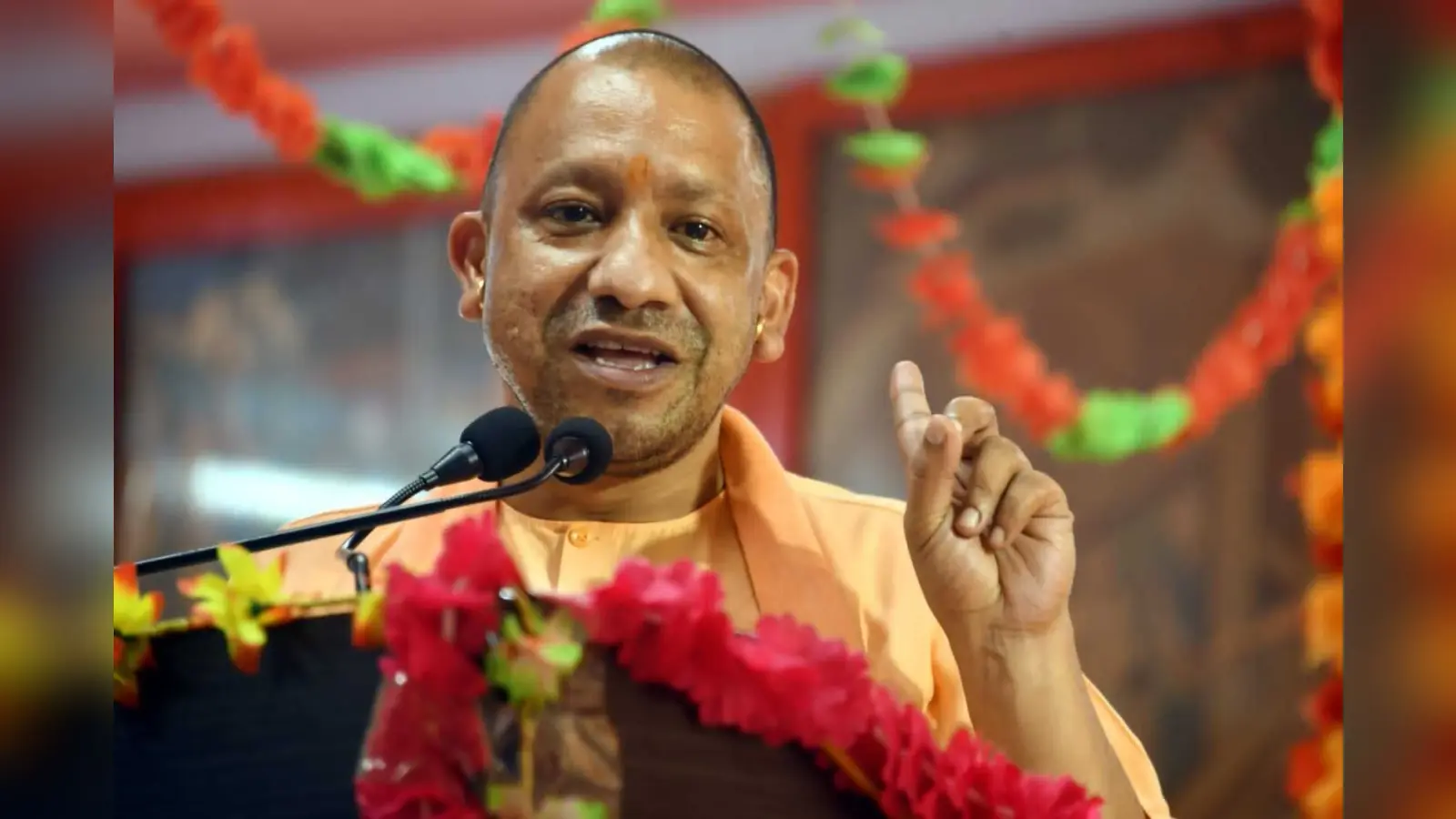 UP के लोगों के लिए खुशखबरी, योगी सरकार ला रही ‘परिवार कार्ड’, सरकारी नौकरी समेत इन चीजों में मिलेगा फायदा