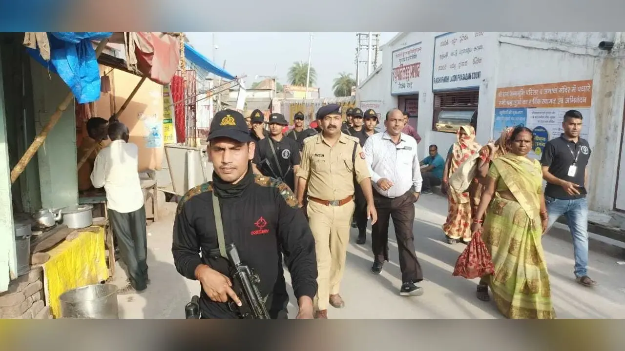UP News: गोरखनाथ मंदिर हमले के बाद अयोध्या में अलर्ट, चप्पे-चप्पे पर पुलिस रख रही है कड़ी नजर