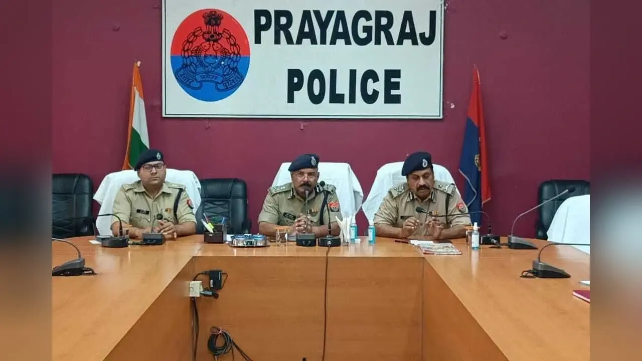 Prayagraj News: थाने की पुलिस संज्ञेय अपराध में मुकदमा दर्ज करने में कर रही आनाकानी तो अपनाएं यह तरीका
