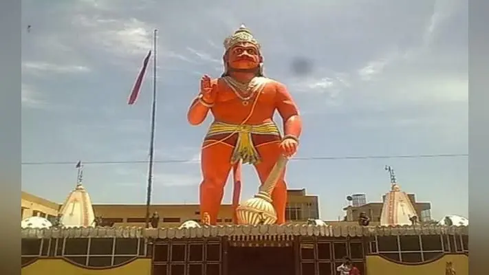 भीम आर्मी के एेलान के बाद शुक्रताल के हनुमान धाम की कड़ी कर दी गयी सुरक्षा व्यवस्था