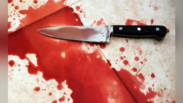 11वीं का छात्र जूनियर को करता था तंग, गुस्से में जूनियर ने चाकू से किये कई वार