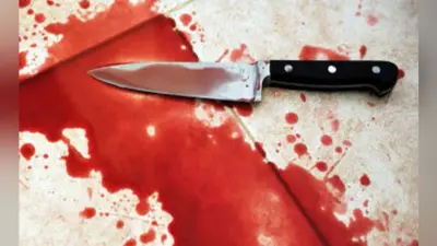11वीं का छात्र जूनियर को करता था तंग, गुस्से में जूनियर ने चाकू से किये कई वार