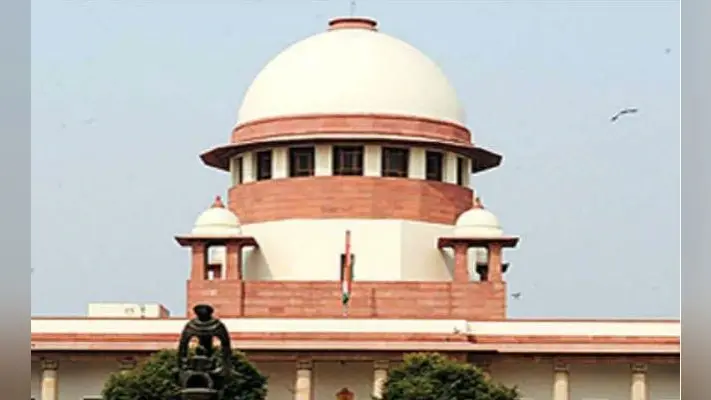 सुप्रीम कोर्ट से आम्रपाली समूह को झटका, 16 परियोजनाओं की नीलामी कर सकता है एनबीसीसी