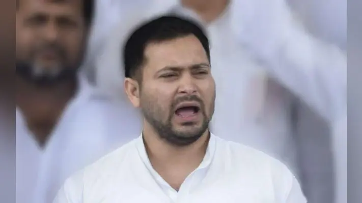 पटना : पेट्रोल का शतक मोदी के लिए अच्छे दिन, सांसद पर निशाना : तेजस्वी यादव