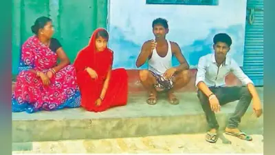 मायके के पास पत्नी को छोड़ कर पति फरार, लड़के के घर पहुंच कर धरने पर बैठ गयी गर्भवती नवविवाहिता