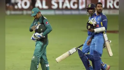 INDvsPAK : पाकिस्तानी कोच ने बल्लेबाजों के सिर फोड़ा हार का ठिकरा