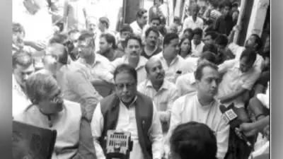 कोलकाता : दिवंगत आइपीएस अधिकारी के घर पहुंचे मुकुल