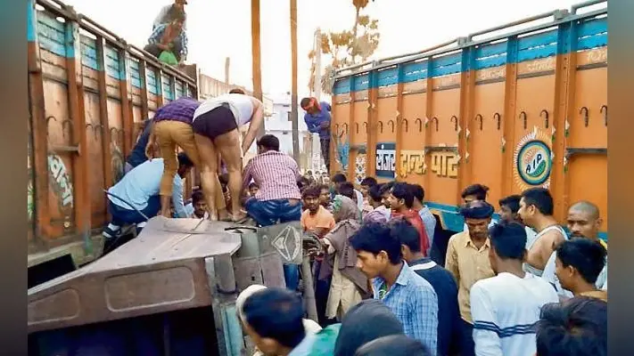 बख्तियारपुर में सड़क हादसा : बाढ़ एनटीपीसी के चार कामगारों समेत पांच मरे