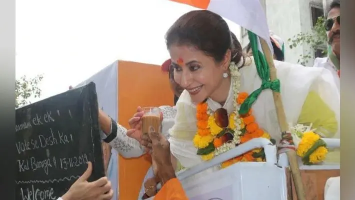 उर्मिला मातोंडकर का वीडियो मैसेज: शिवाजी महाराज की पवित्र भूमि से मैं आती हूं, पीछे हटने वाली नही