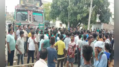गोपालगंज : 19 वर्षीय युवक की चाकू मार कर हत्या, मचा बवाल, एनएच 85 जाम