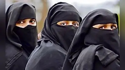 जेडी वीमेंस में छात्राओं के लिए एक नया नियम लागू, बुर्का पहनकर किया क्लास तो 250 रुपया फाइन