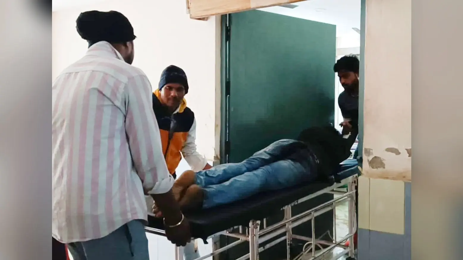 धनबाद : घरेलू विवाद में मां-बेटे ने खाया कीटनाशक, हालत गंभीर