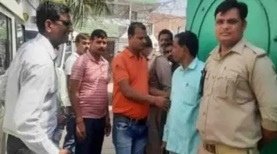 UP: अखिलेश यादव के करीबी इत्र कारोबारी के यहां छापा, कन्नौज में जीएसटी की स्पेशल ब्रांच का एक्शन जारी
