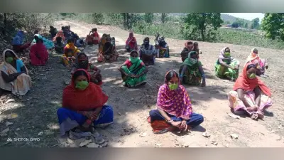 बोकारो के गोमिया में तीन गांव के लोगों ने बैठक कर लॉकडाउन को सख्ती से लागू करने का लिया निर्णय