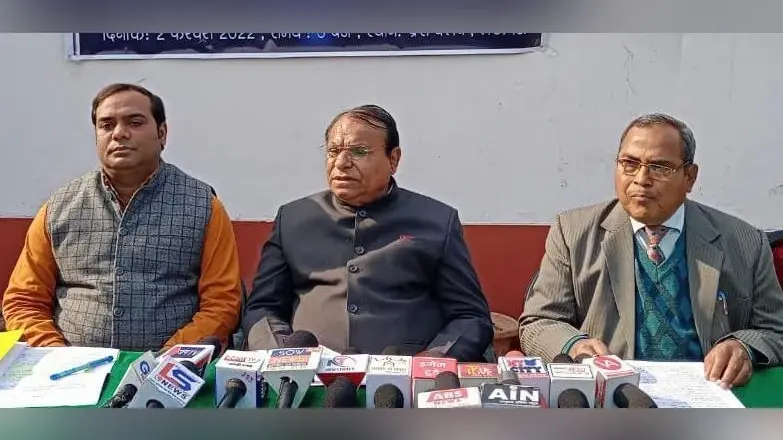 UP Chunav 2022: पहले फेज के 12 कैंडिडेट्स को शैक्षणिक योग्यता नहीं पता, 38% उम्मीदवार साक्षर