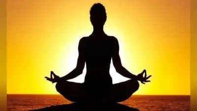 Post Festive Detox: त्योहारों पर मिठाई और पकवानों ने बिगाड़ दी सेहत? ऐसे करें अपनी बॉडी को डिटॉक्स