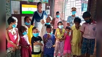 रियल लाइफ की गीता मां, भीख मांगने वाले बच्चों की बदली किस्मत, खाने के साथ पढ़ाई का उठाया बीड़ा