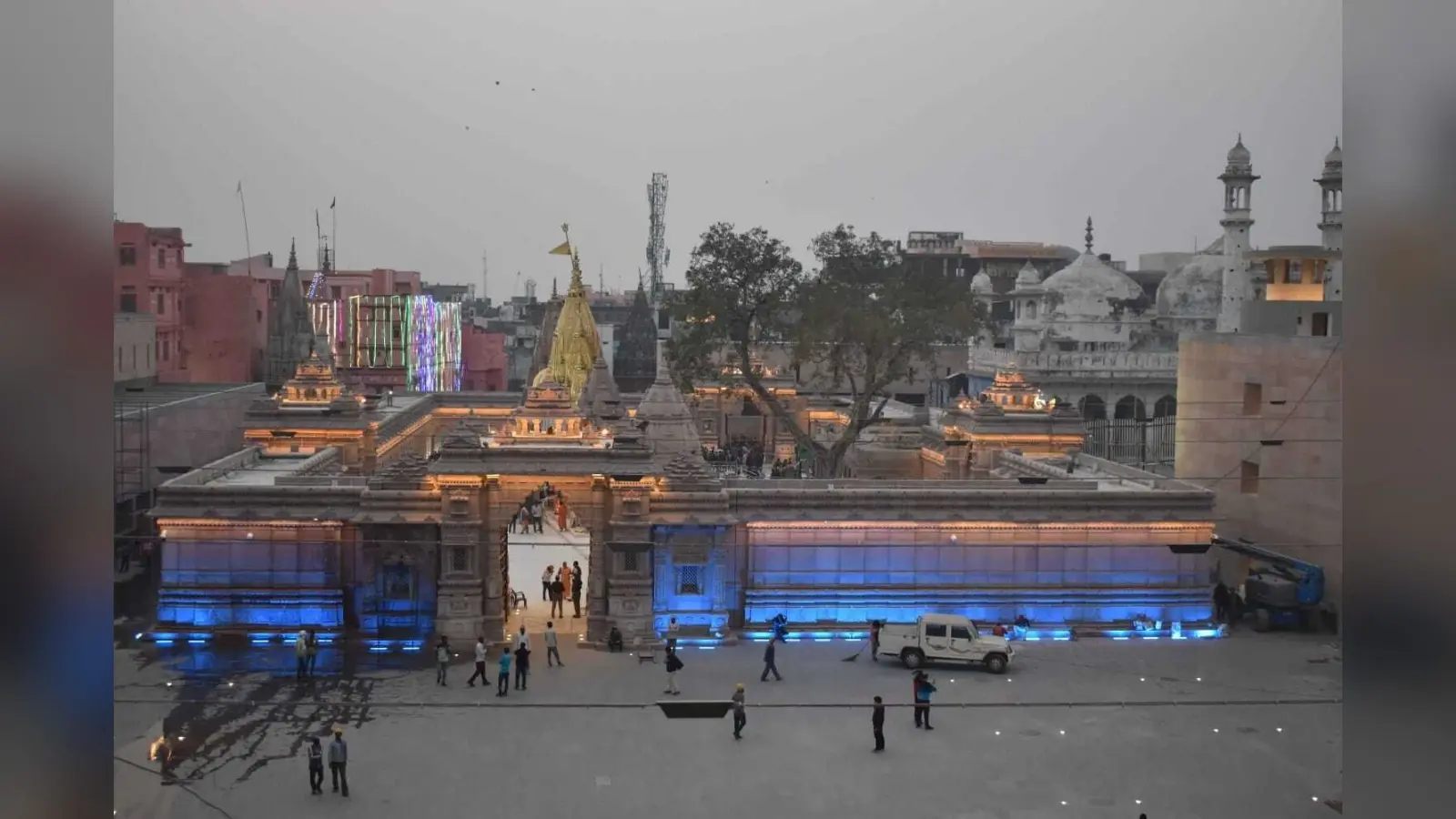 Varanasi News: काशी विश्वनाथ धाम की सुरक्षा तिरुपति बालाजी और अक्षरधाम की तर्ज पर करने की तैयारी