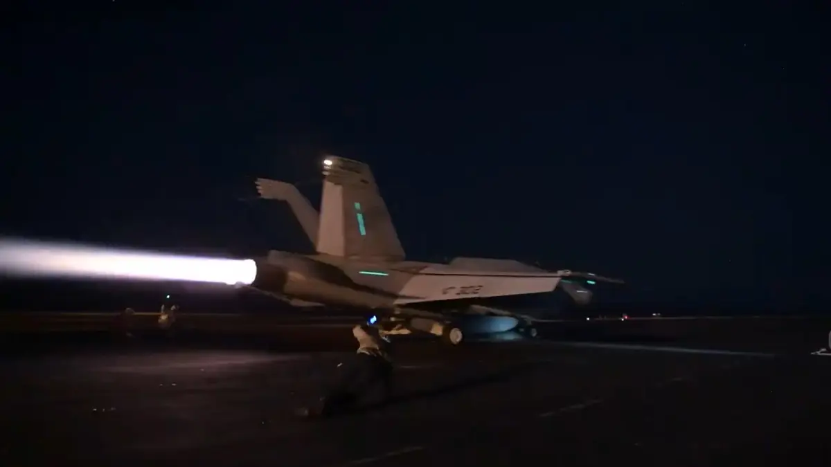 Attack On Houthis : हूती विद्रोहियों के 18 ठिकानों पर अटैक, अमेरिका सहित 7 देशों ने मिलकर किया हमला