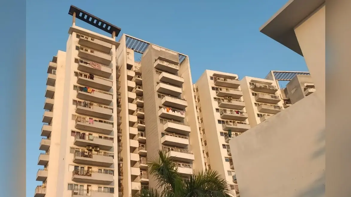 कानपुर ट्रिपल मर्डर मिस्ट्री: बच्चों को बेहोश करने के बाद हत्यारे पिता ने घोंटा गला, पत्नी को हथौड़े से मारा