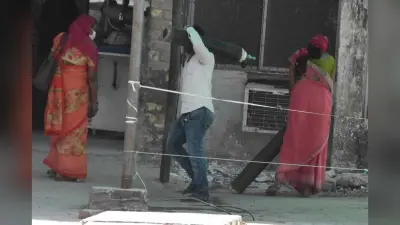 ‘5000 ऑक्सीजन सिलेंडर भेजो, नहीं तो बहु-बेटे की कर देंगे हत्या’, अपराधियों ने बिहार में डॉक्टर से मांगी रंगदारी, FIR दर्ज