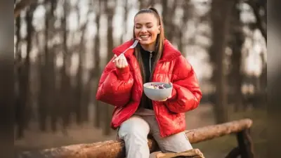 Winter Care : सर्दियों में खाएं ये गर्म तासीर वाली चीजें, कंपकंपाती ठंडी में भी आपकी बॉडी रहेगी अंदर से गर्म