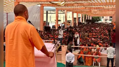Gujarat Election: सीएम योगी आदित्यनाथ के निशाने पर कांग्रेस-आप, सोमनाथ मंदिर में किया दर्शन-पूजन