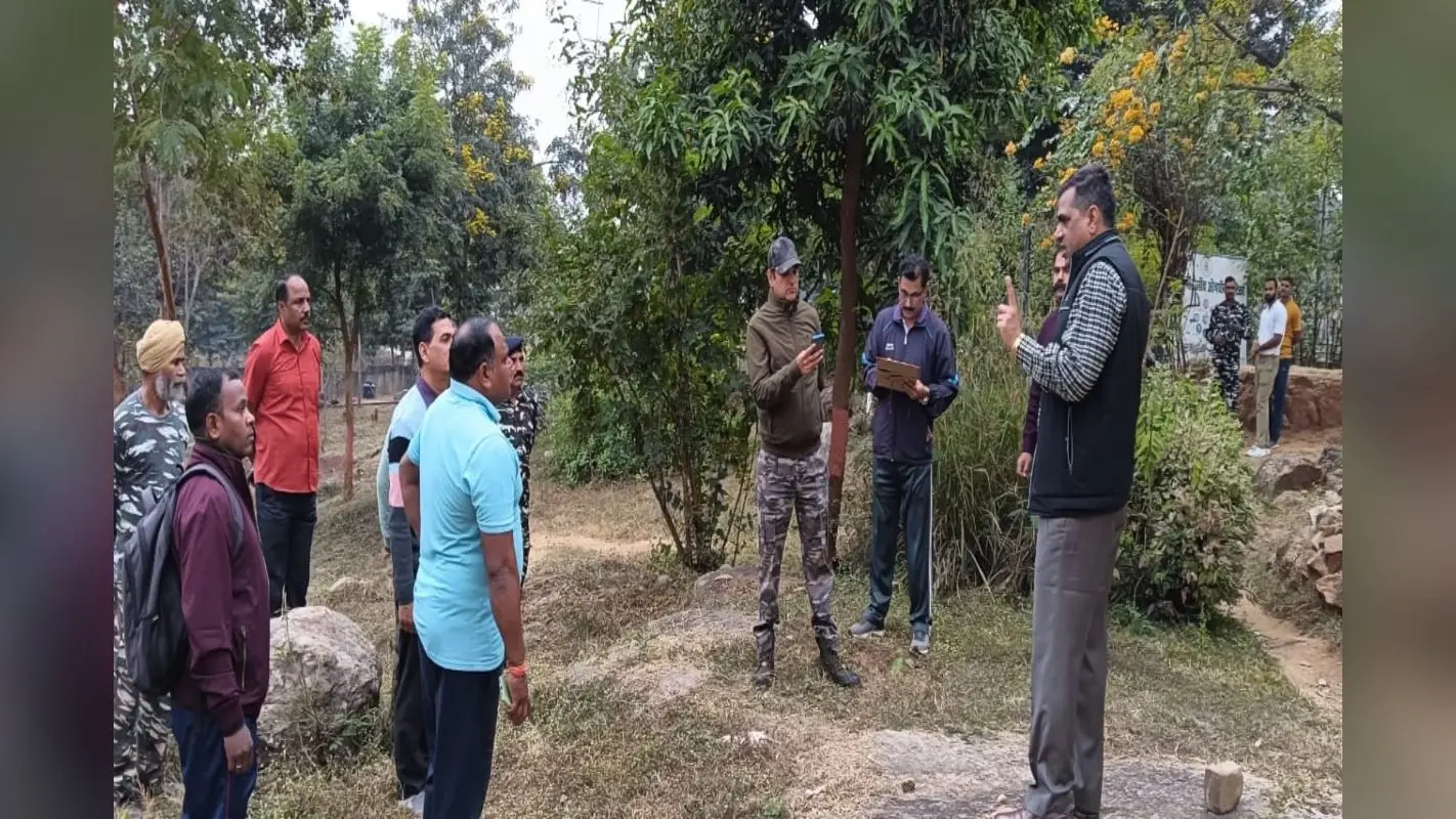 झारखंड: सीआरपीएफ हवलदार संजय कुमार ने की खुदकुशी, एके 47 से गोली मारकर की आत्महत्या,हिमाचल प्रदेश के थे निवासी