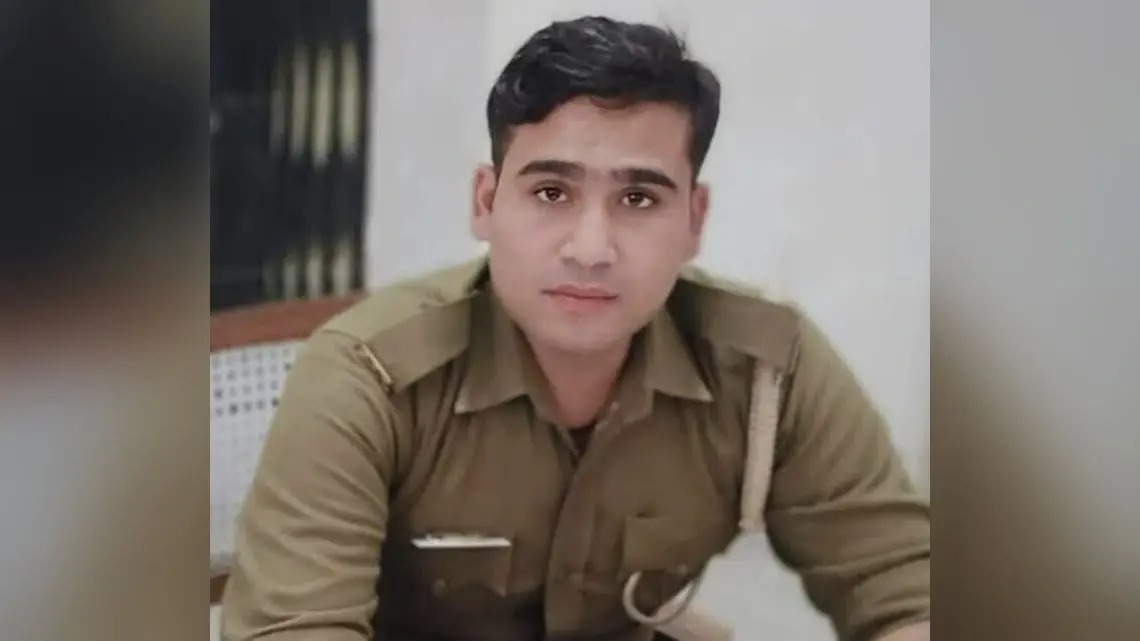 Bareilly: सिपाही का मोबाइल खोलेगा राज, बात करने के दौरान किससे हुई थी तकरार, पुलिस आखिरी कॉल की जांच में जुटी