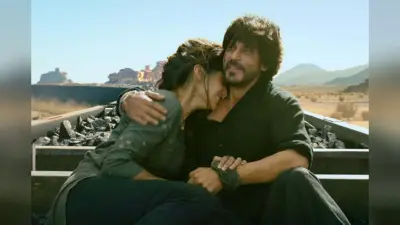 Dunki Box Office Collection Day 2: सालार के सामने डंकी हुई फुस्स, जानें शाहरुख खान की फिल्म ने की कितनी कमाई
