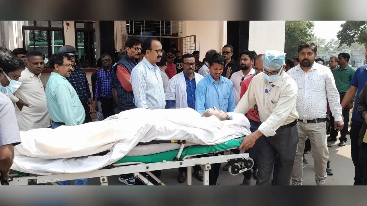 VIDEO: दुर्गापुर स्टील प्लांट में हादसा, 5 लोग बुरी तरह से झुलसे, 3 की हालत गंभीर