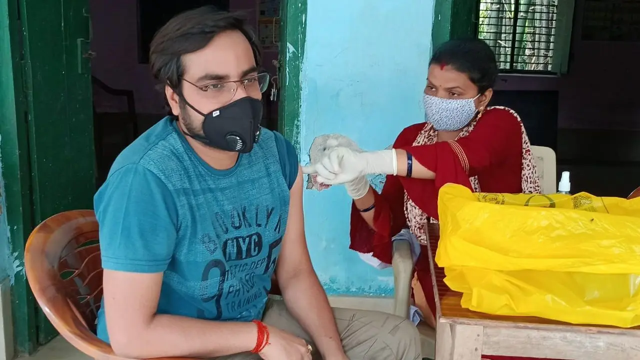 कोरोना वैक्सीन के कारण देश में अबतक हुई एक व्यक्ति की मौत, सरकारी पैनल ने की पुष्टि