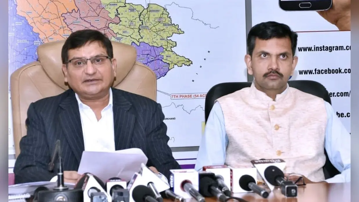 UP Chunav 2022 के अंतिम चरण में 54 सीटों पर सोमवार को मतदान, कई बड़े चेहरे भी चुनावी मैदान में डटे