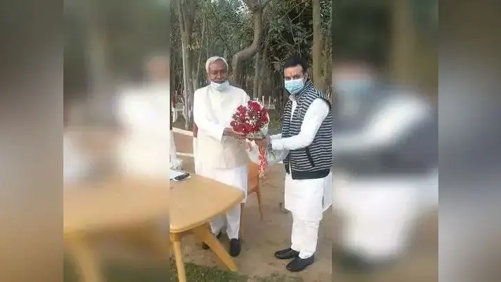 Bihar Politics: सीएम नीतीश से मिले LJP के सांसद और CPI विधायक, क्या JDU में शामिल होंगे? इन अटकलों का कारण जानिए