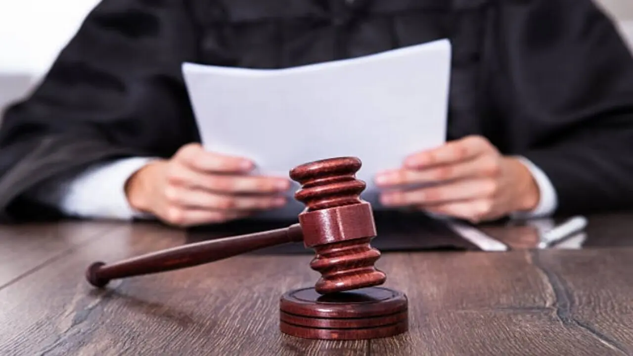 झारखंड में कोर्ट फी स्टांप की भारी कमी, ब्लैक में अधिक कीमत पर मिल रहा