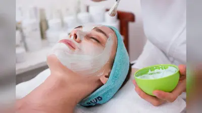 Spring Face Care: वसंत में अपने चेहरे का रखें ध्यान, घर पर ही आसानी से बनाएं ये फेस पैक