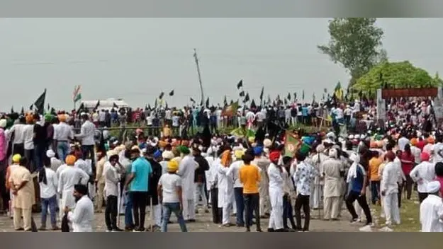 Lakhimpur News: मंत्री के बेटे ने किसानों पर चढ़ा दी गाड़ी, दो की मौत, गाजीपुर बॉर्डर पर सुरक्षा बढ़ी