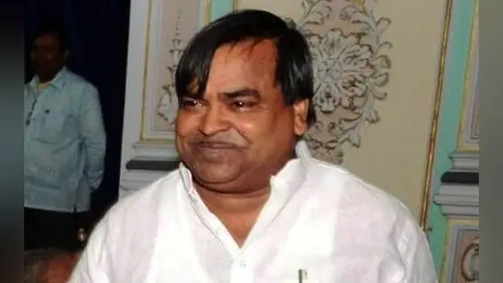 यूपी के पूर्व मंंत्री गायत्री प्रजापति को आजीवन कारावास, लखनऊ की एमपीएमएलए कोर्ट ने सुनाई सजा