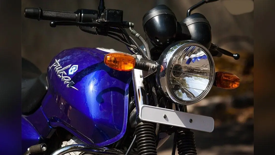 Royal Enfield Classic 350 में नहीं, भारत की इस फेवरेट बाइक में मौजूद है सबसे बड़ी फ्यूल टैंक!