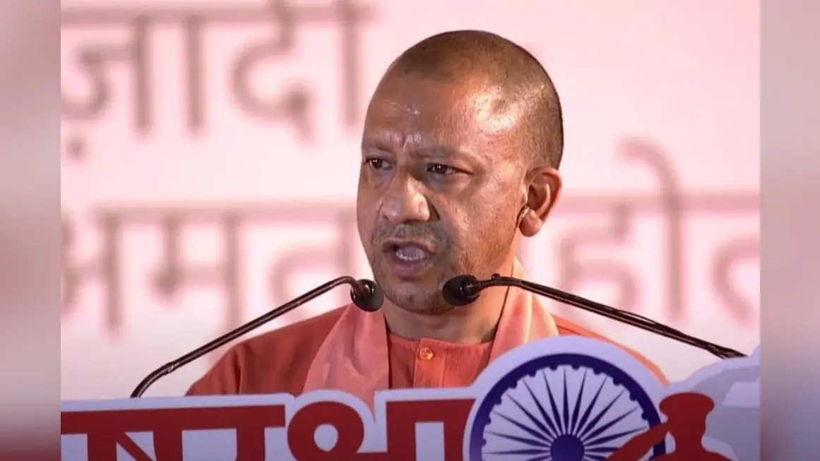 सीएम योगी ने जेवर एयरपोर्ट के शिलान्यास की तैयारियों का लिया जायजा, बोले- 2024 से मिलेगी फ्लाइट्स
