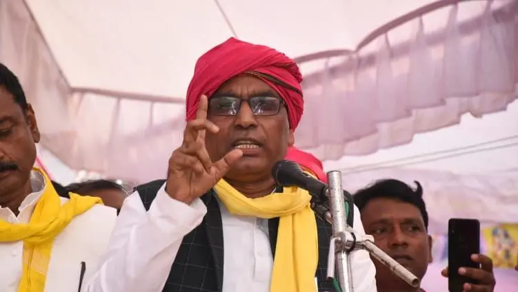 UP Election: वाराणसी में योगी के कैबिनेट मंत्री को चुनौती देंगे ओपी राजभर, शिवपुर से लड़ सकते हैं चुनाव