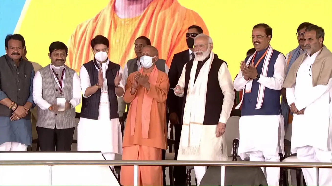 Jewar Airport: PM मोदी ने जेवर एयरपोर्ट का किया शिलान्यास, कृषि बिल पर बिना कुछ बोले विपक्ष पर कसा तंज