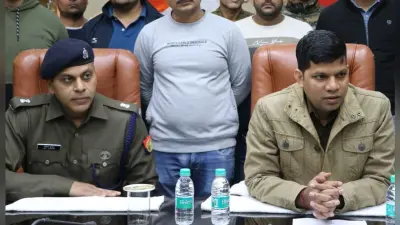 मेरठ में दसवीं पास दरोगा की करतूत, दुकानदार से 20 हजार वसूले, पुलिस ने SSP का नाम पूछा तो उगली सच्चाई