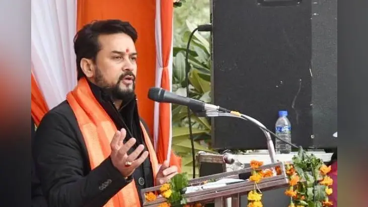 अनुराग ठाकुर का अखिलेश यादव से सवाल- जब लैपटॉप चलाना आता है तो डिजिटल कैंपेन से क्यों डर रहे?