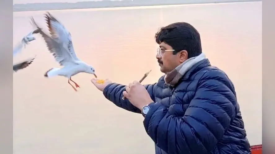 UP Election 2022: राजा भैया को 1 करोड़ की लैंड क्रूजर पसंद, पत्नी करोड़ों की मालकिन, बेटे-बेटी भी लखपति