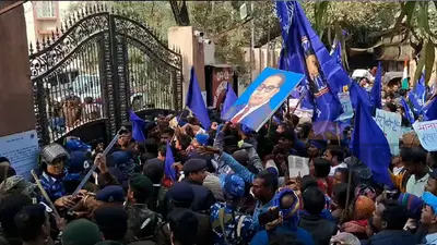 बिहार: गया मे भीम आर्मी के सदस्यों पर पुलिस ने चटकाई लाठियां, जानें क्या है पूरा मामला…